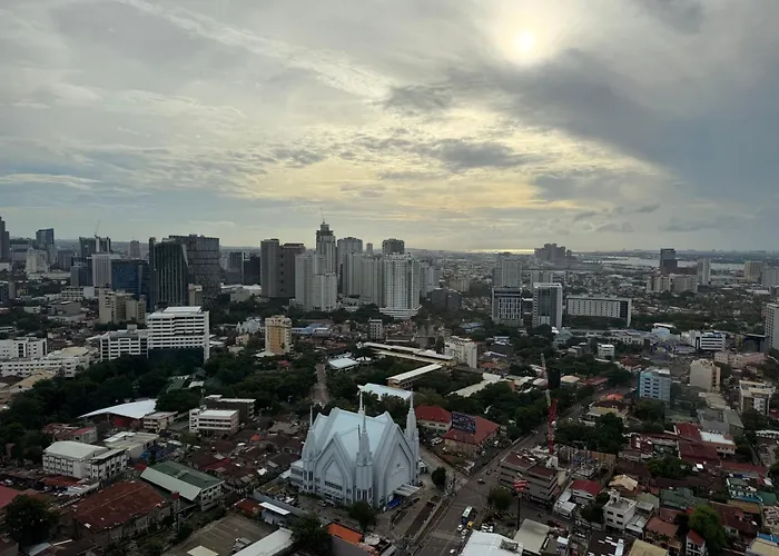 Skyline Luxe - Affordable Staycation Aparthotel Cebu